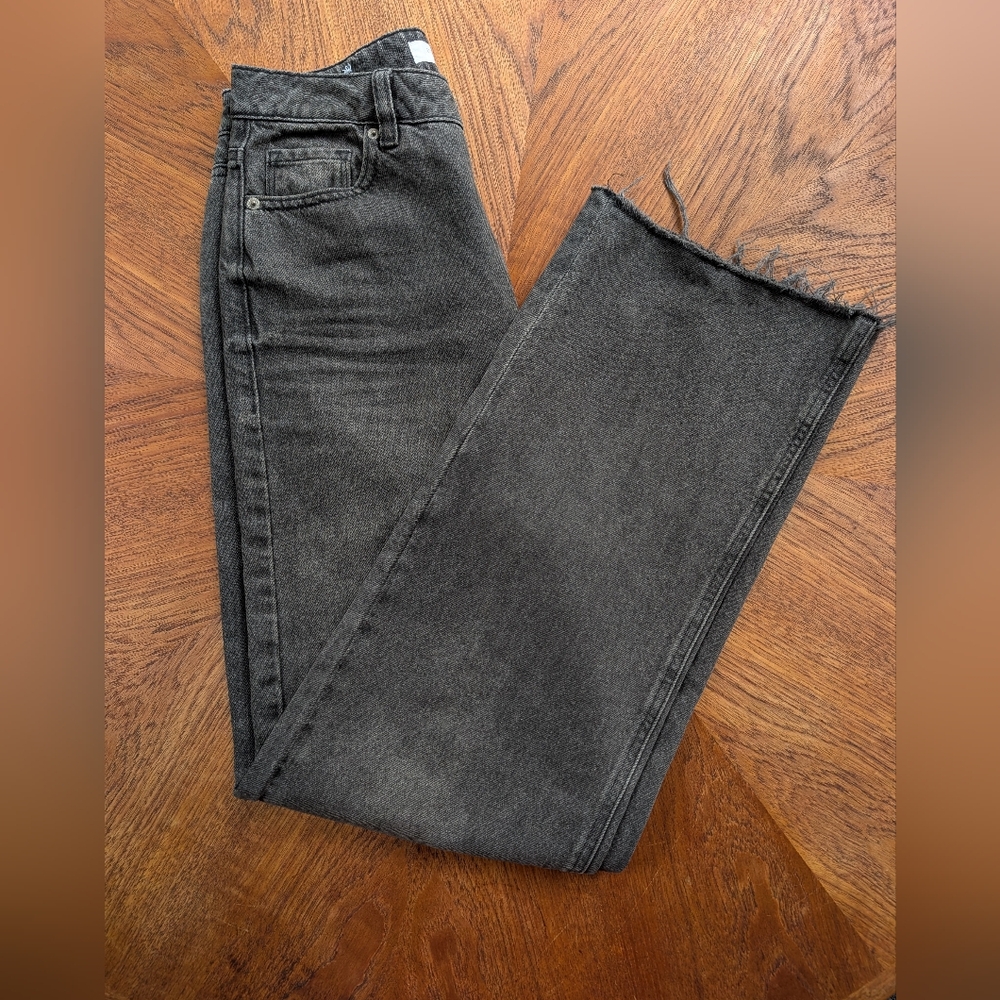 Wide Leg l Medium Rise l Raw Hem Black jeans